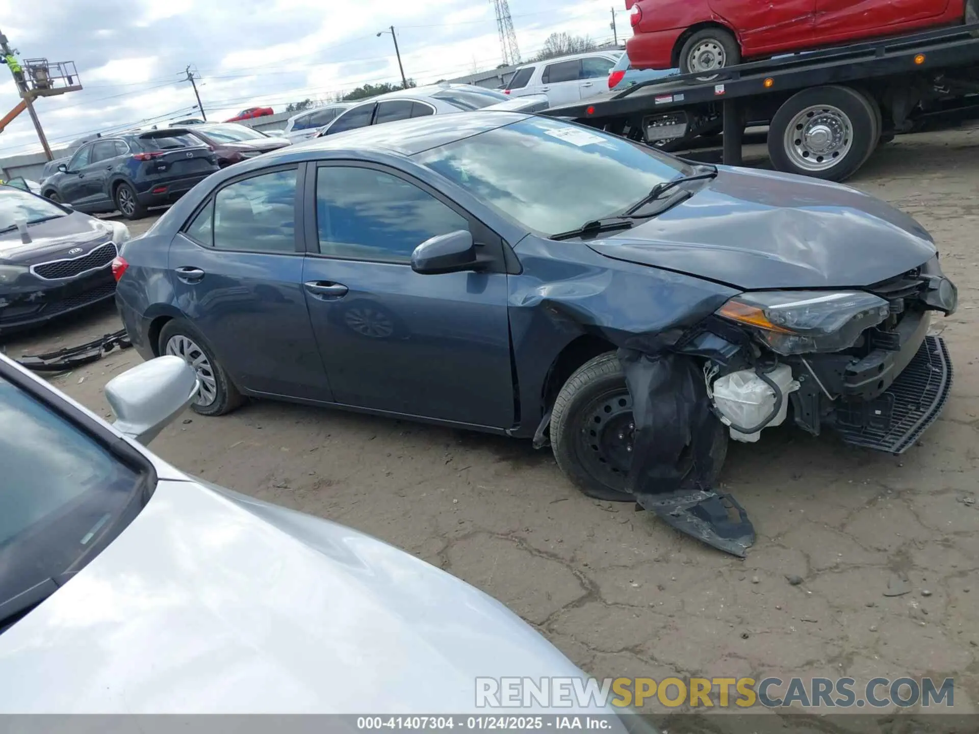 13 fotografías del automóvil dañado 2T1BURHE1KC240460 TOYOTA COROLLA 2019