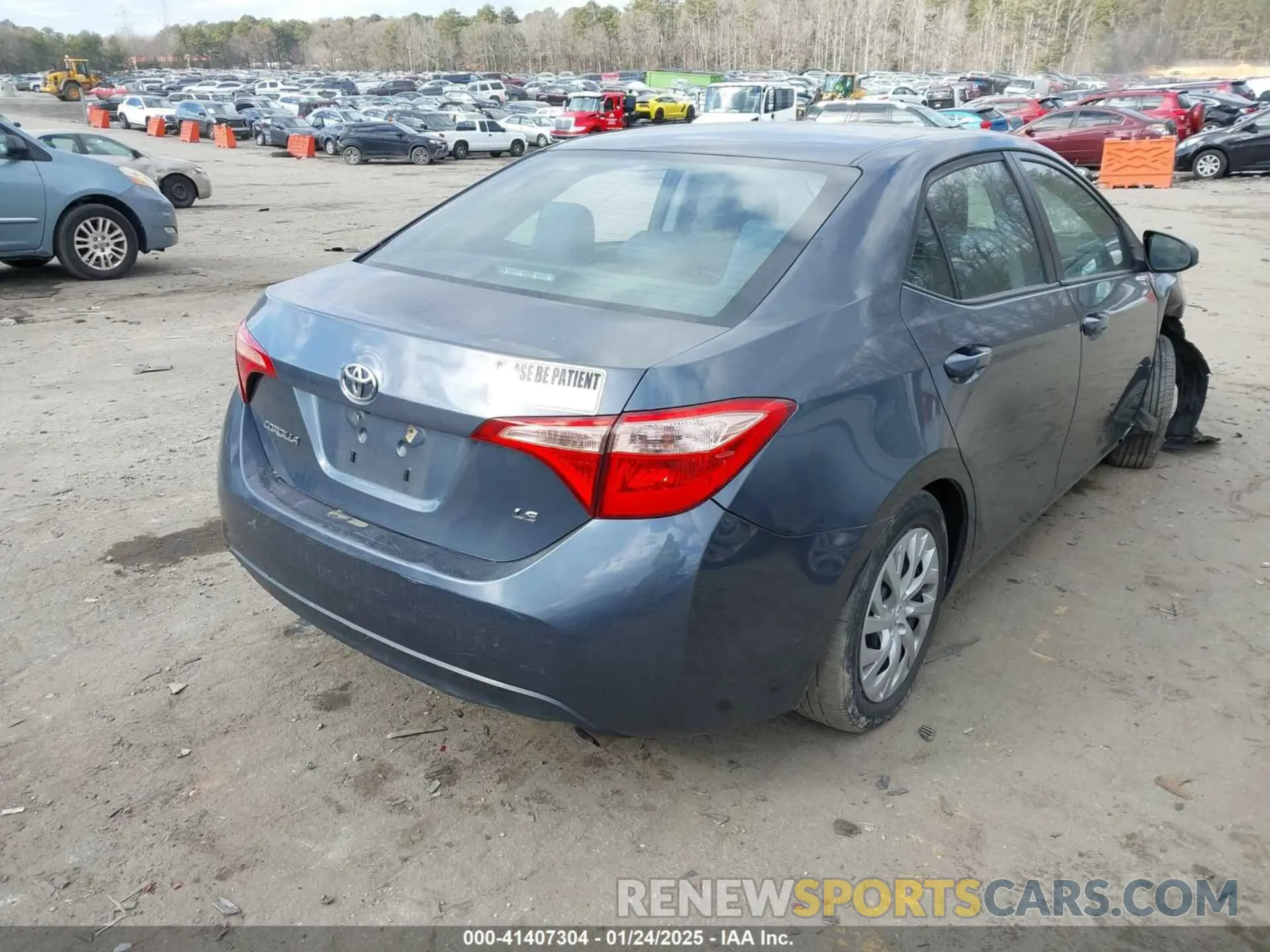 4 fotografías del automóvil dañado 2T1BURHE1KC240460 TOYOTA COROLLA 2019