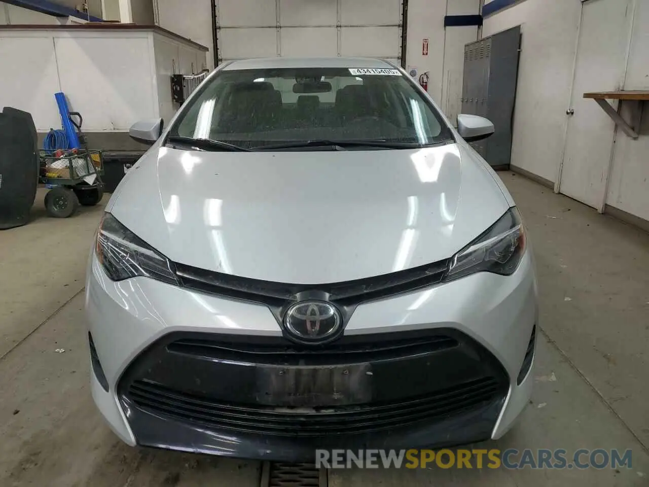5 fotografías del automóvil dañado 2T1BURHE1KC240541 TOYOTA COROLLA 2019