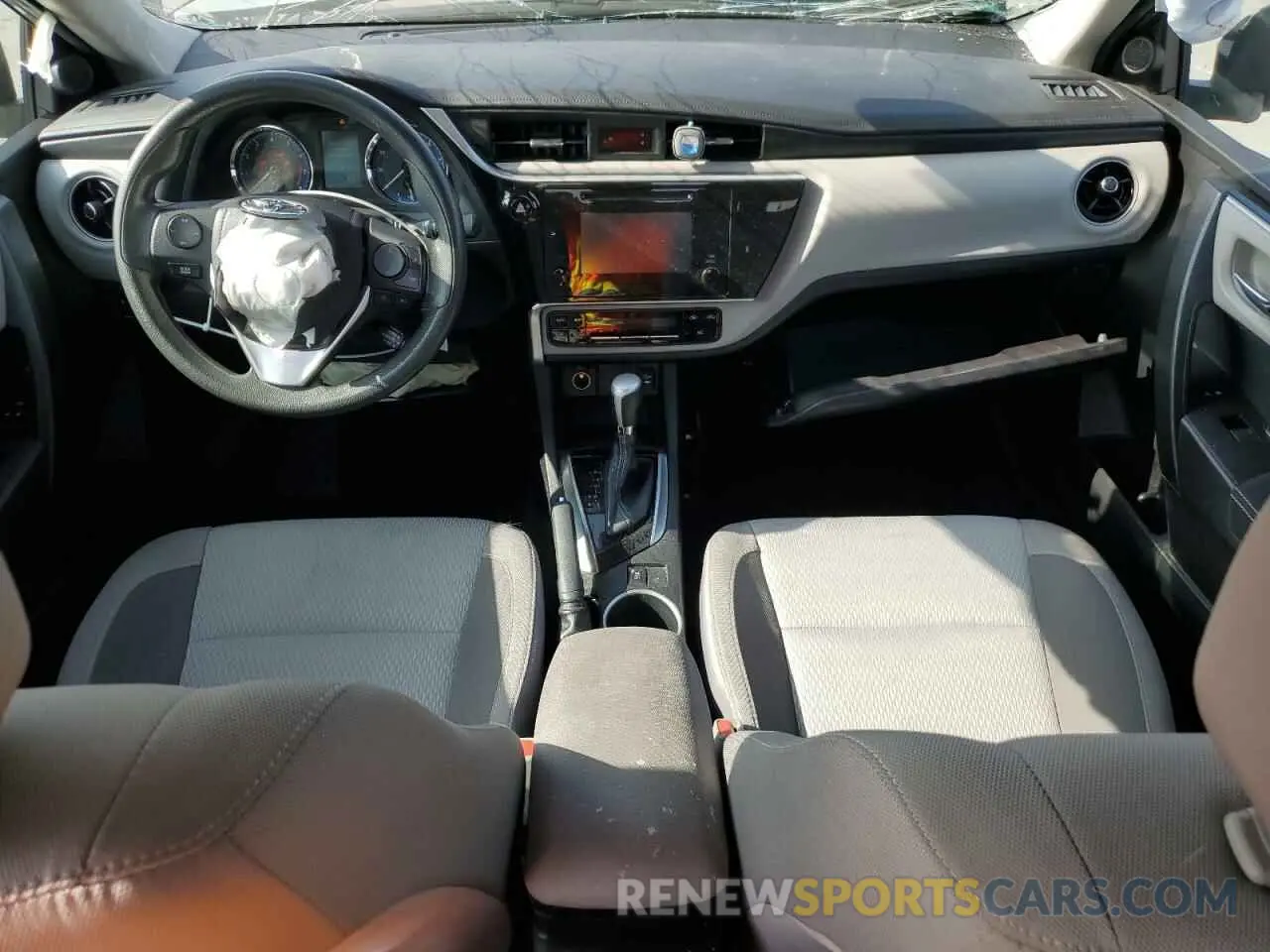 8 fotografías del automóvil dañado 2T1BURHE2KC125060 TOYOTA COROLLA 2019