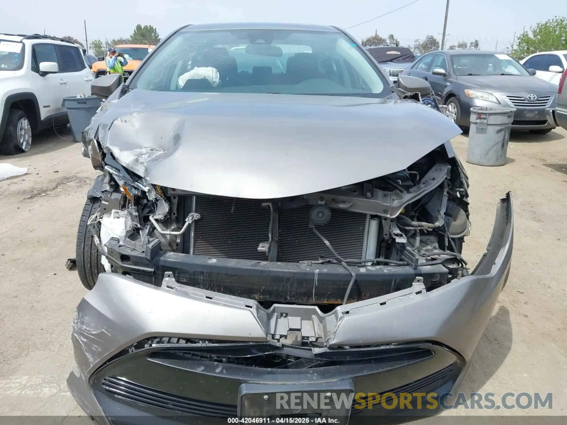 13 fotografías del automóvil dañado 2T1BURHE2KC127455 TOYOTA COROLLA 2019