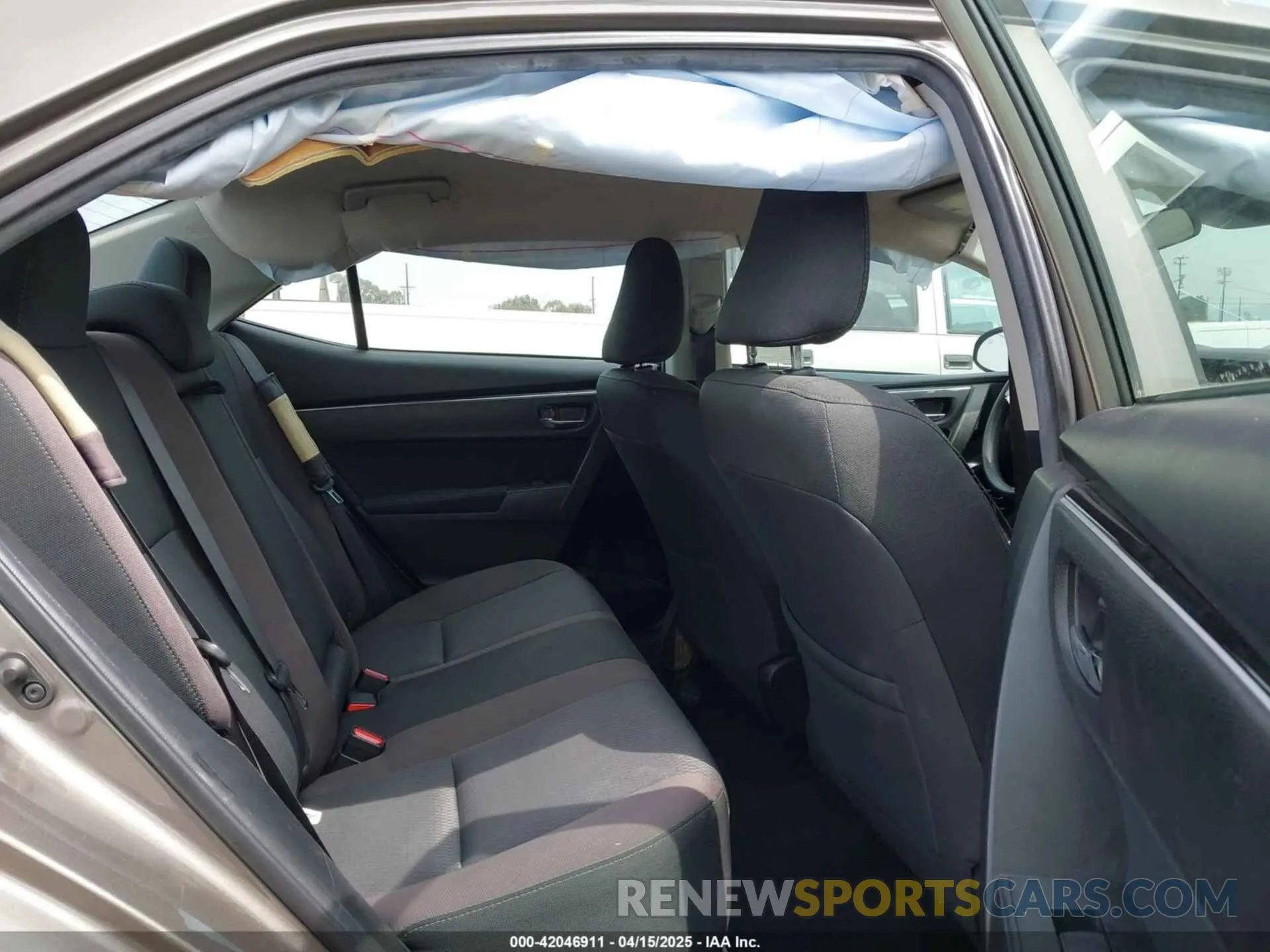 8 fotografías del automóvil dañado 2T1BURHE2KC127455 TOYOTA COROLLA 2019