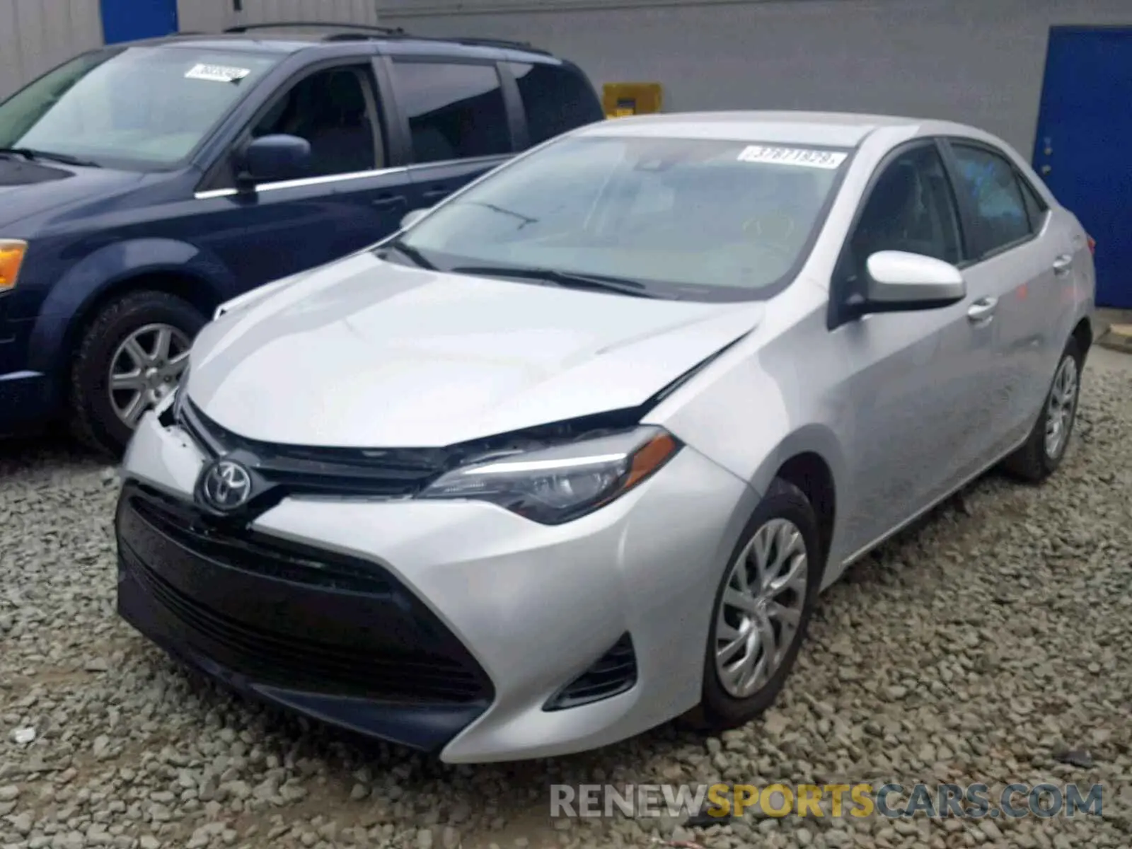 2 fotografías del automóvil dañado 2T1BURHE2KC130453 TOYOTA COROLLA 2019