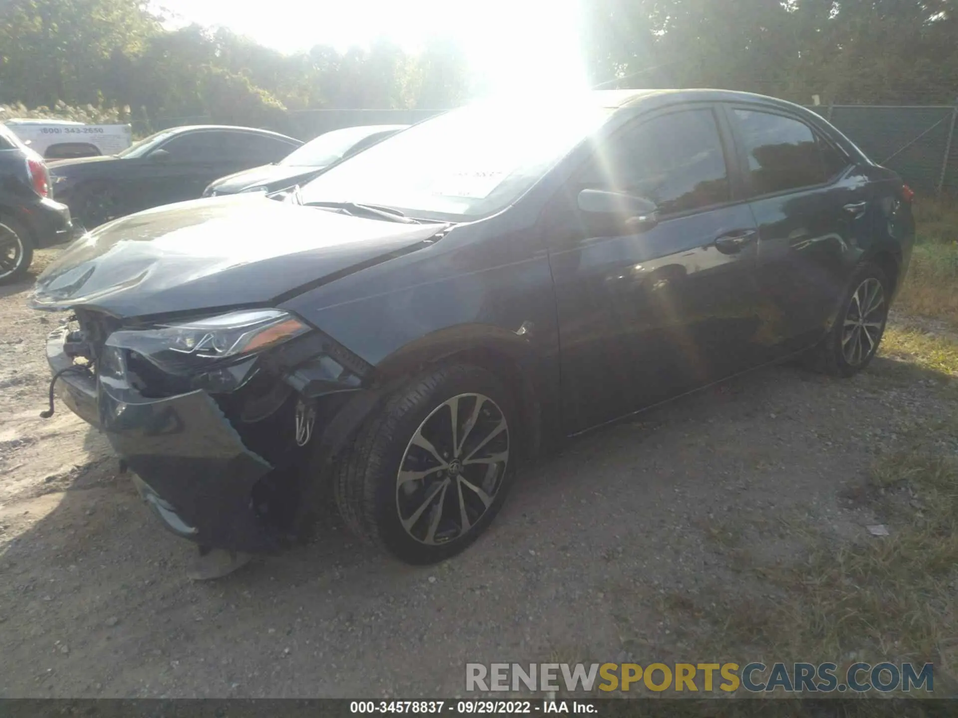 2 fotografías del automóvil dañado 2T1BURHE2KC132008 TOYOTA COROLLA 2019