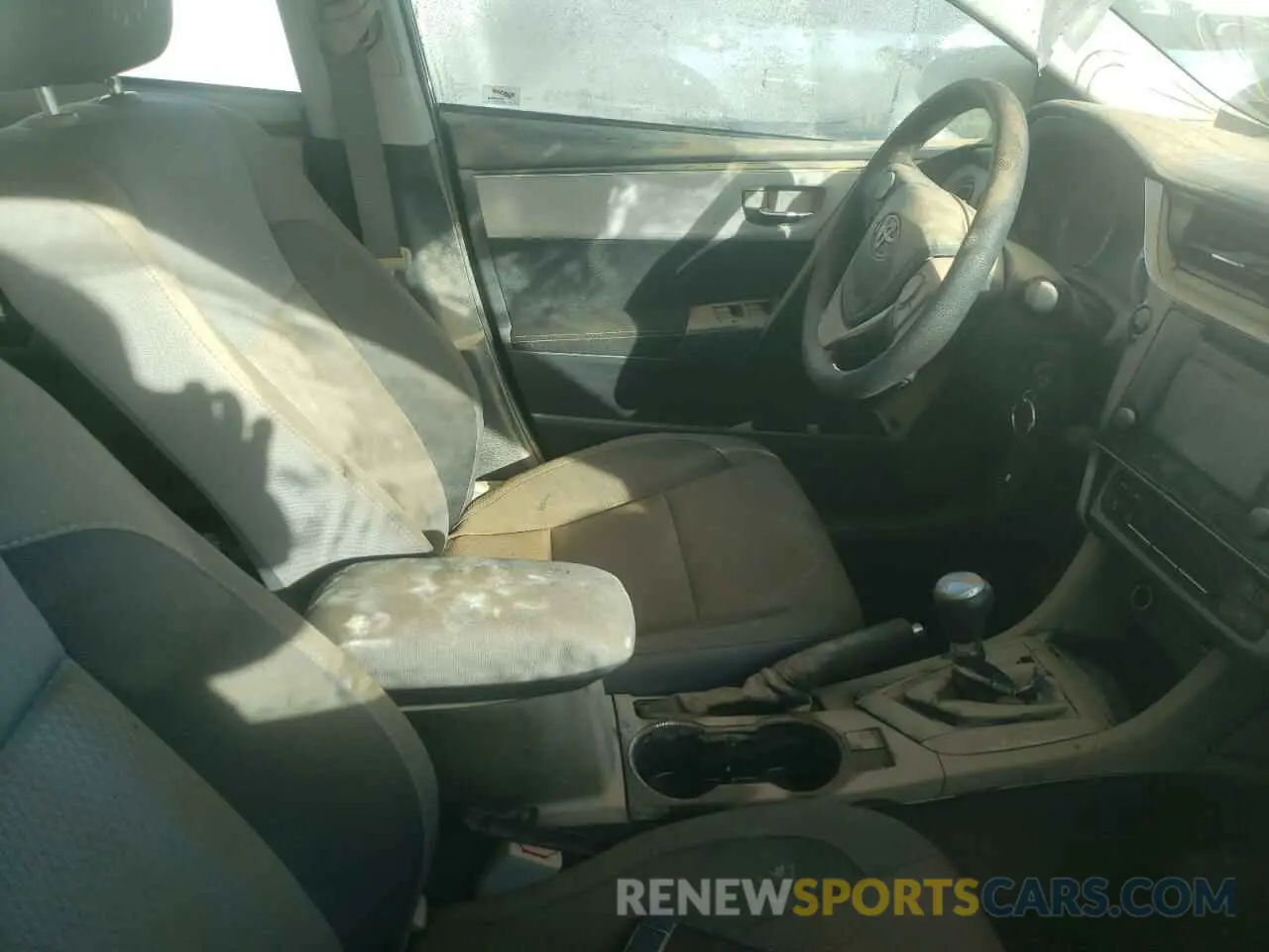 5 fotografías del automóvil dañado 2T1BURHE2KC132705 TOYOTA COROLLA 2019
