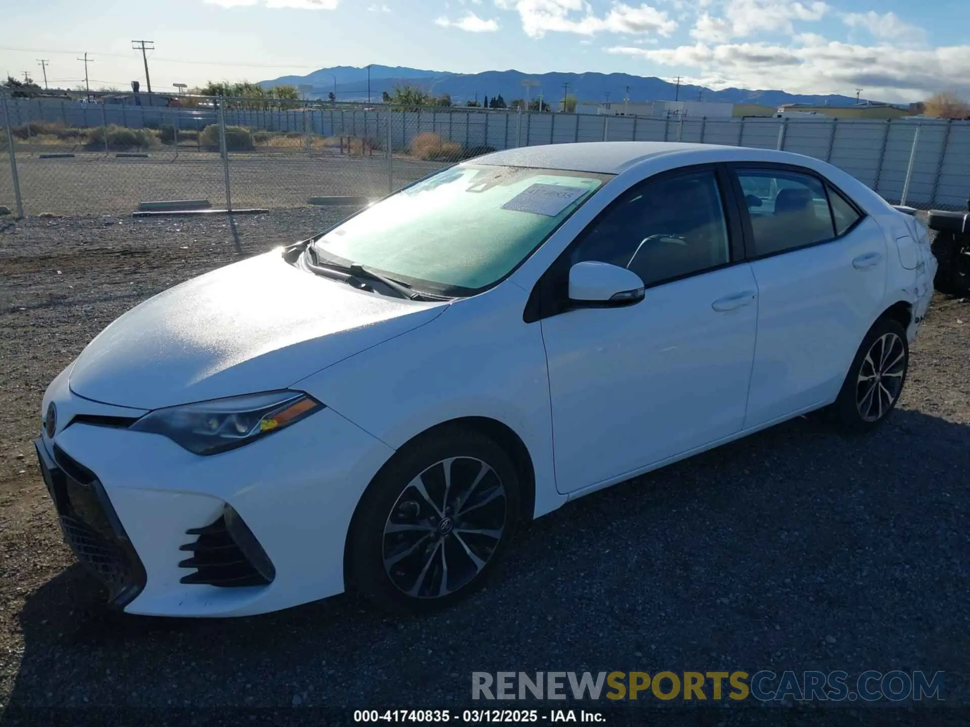2 fotografías del automóvil dañado 2T1BURHE2KC133594 TOYOTA COROLLA 2019