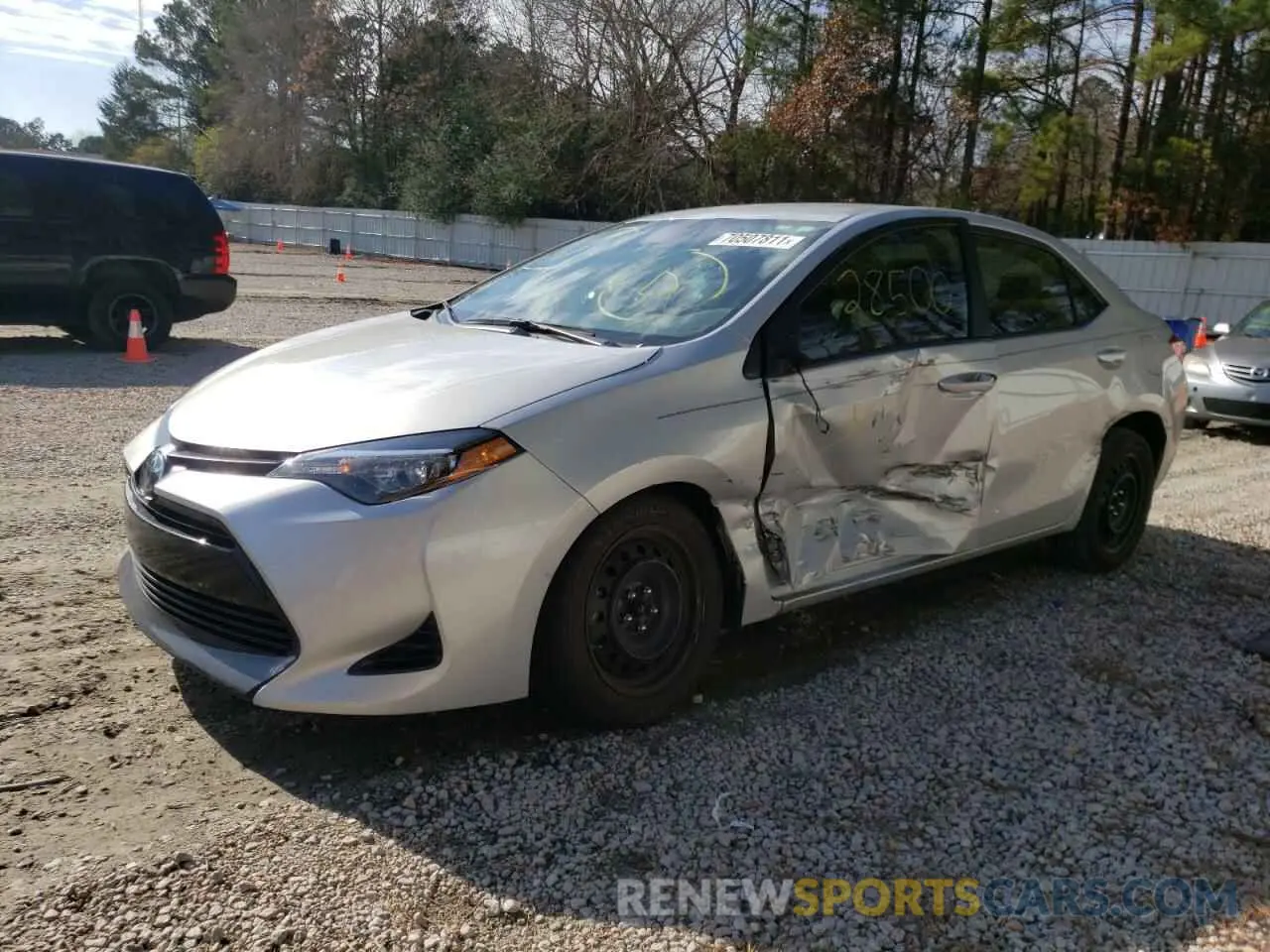 2 fotografías del automóvil dañado 2T1BURHE2KC145793 TOYOTA COROLLA 2019