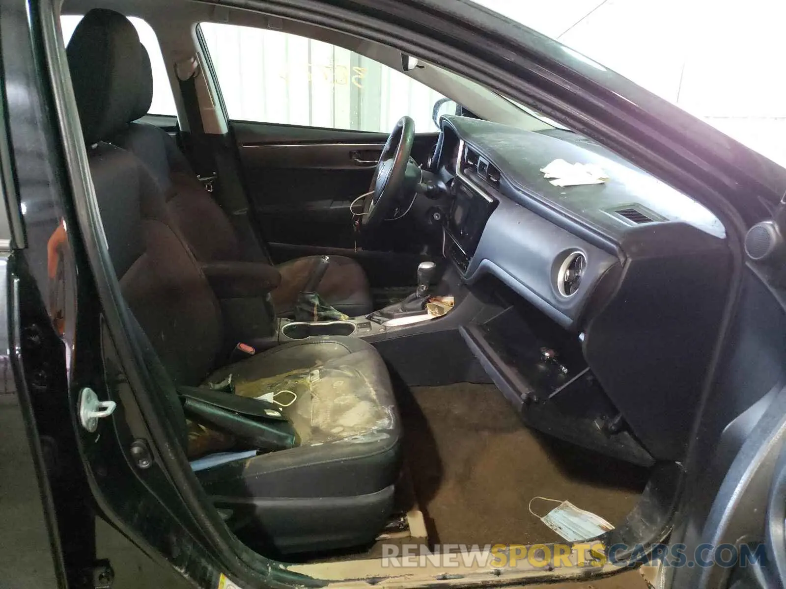 5 fotografías del automóvil dañado 2T1BURHE2KC147804 TOYOTA COROLLA 2019