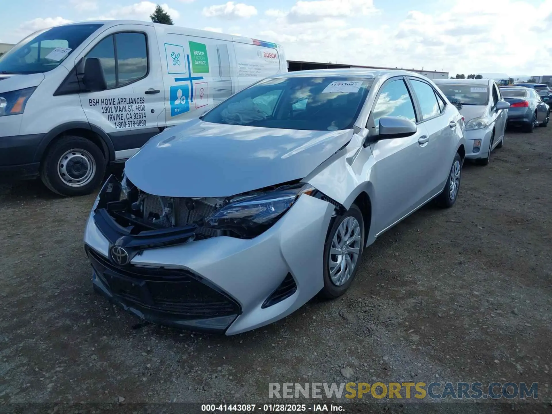 2 fotografías del automóvil dañado 2T1BURHE2KC152131 TOYOTA COROLLA 2019