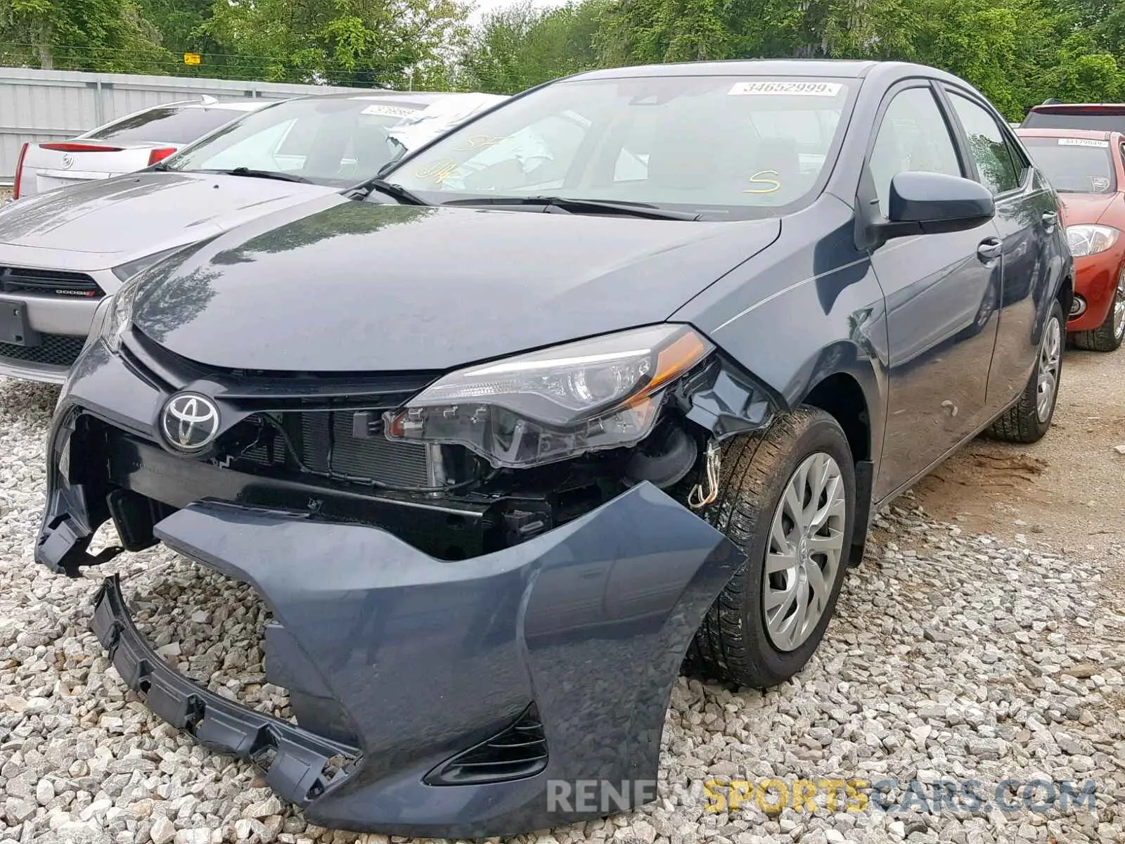 2 fotografías del automóvil dañado 2T1BURHE2KC154610 TOYOTA COROLLA 2019