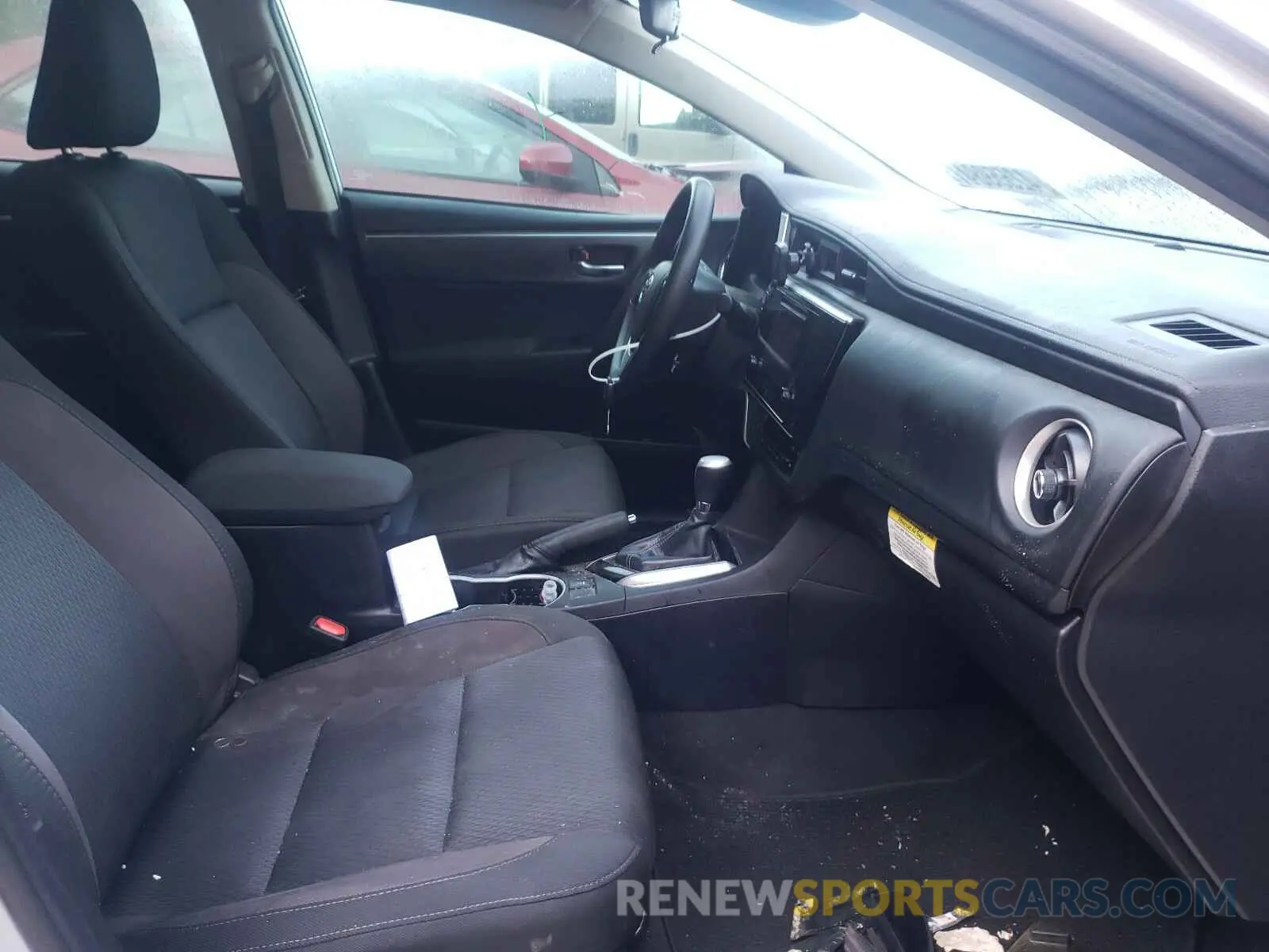 5 fotografías del automóvil dañado 2T1BURHE2KC177966 TOYOTA COROLLA 2019