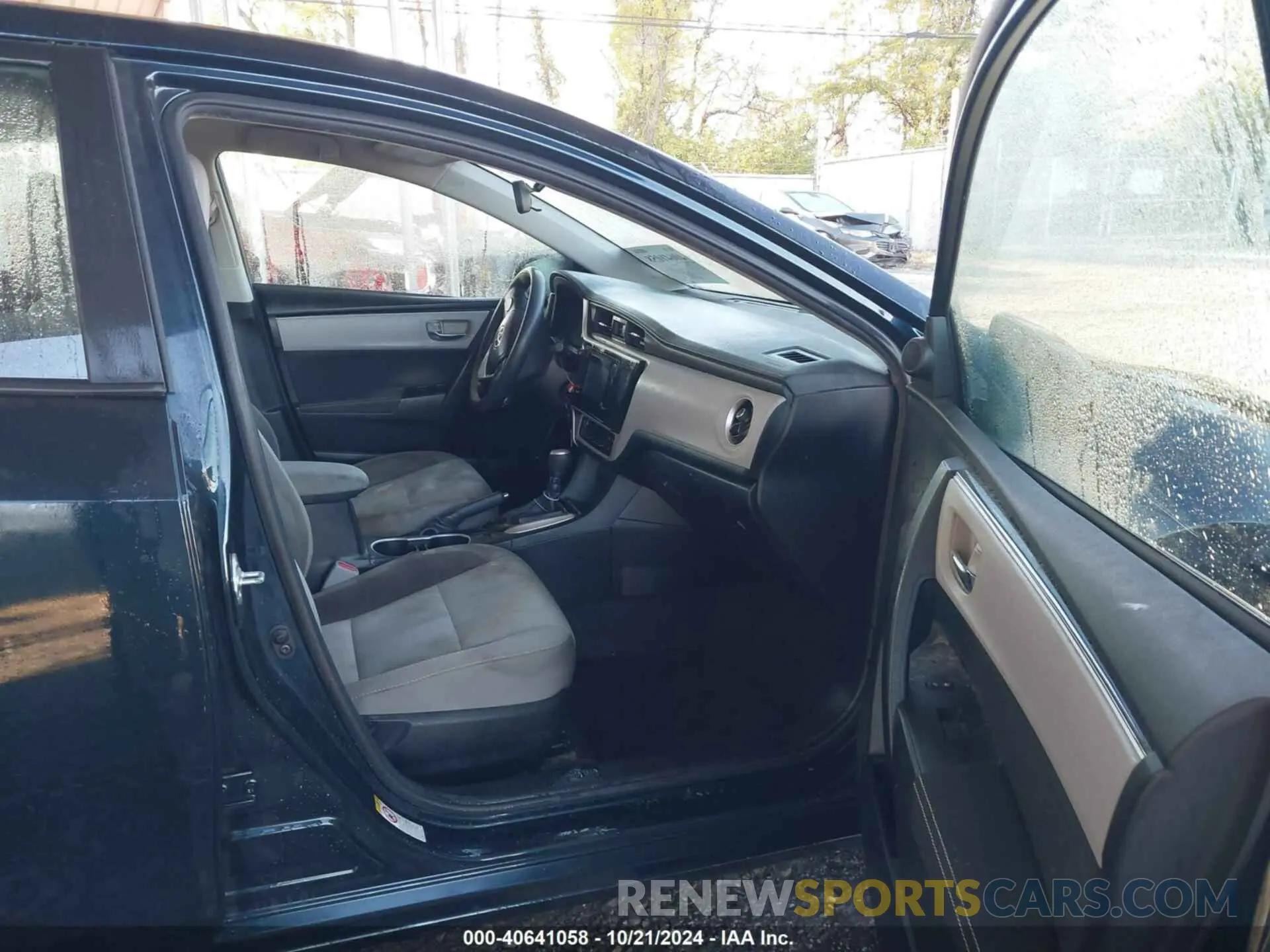 5 fotografías del automóvil dañado 2T1BURHE2KC179751 TOYOTA COROLLA 2019