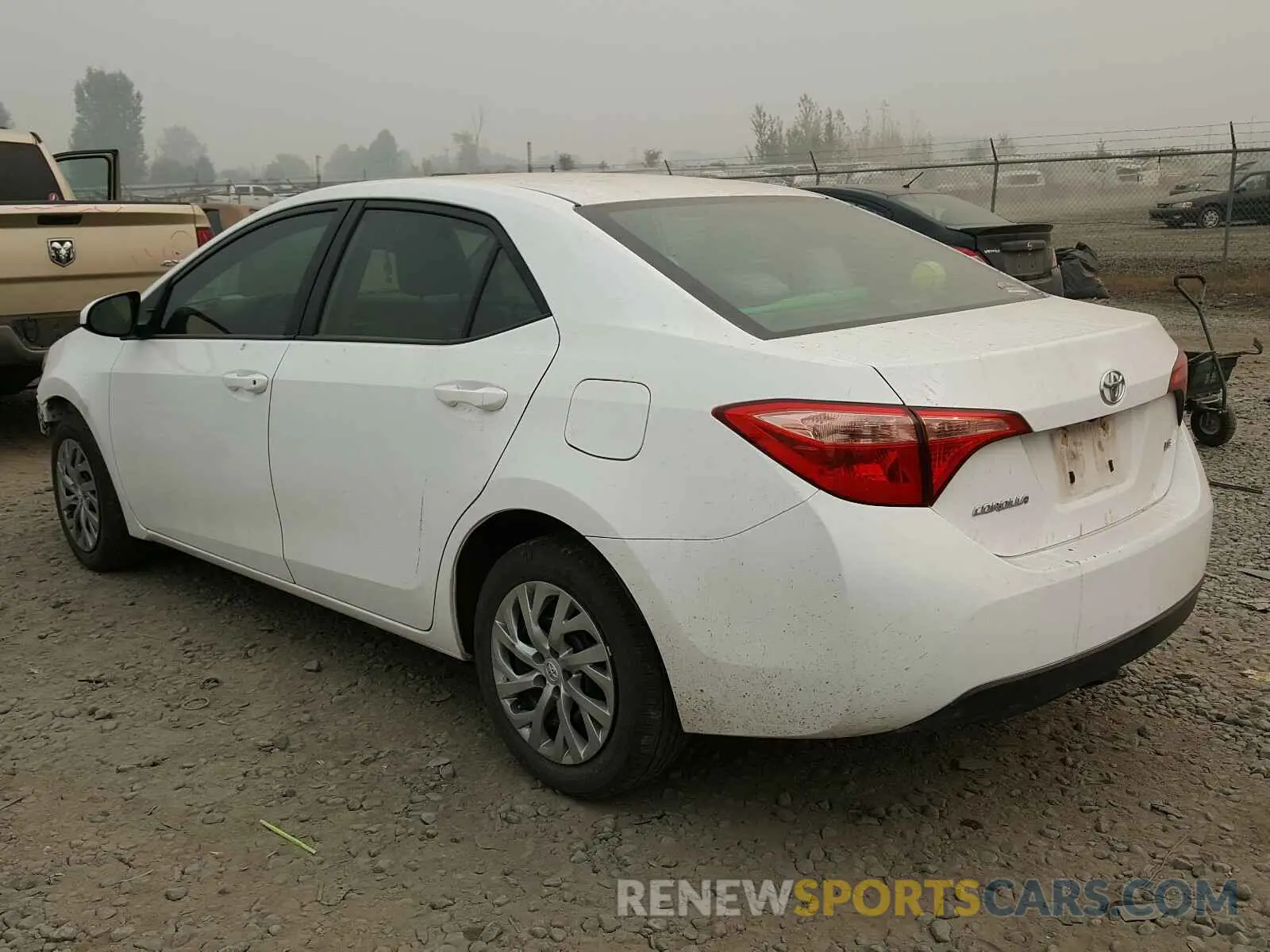 3 fotografías del automóvil dañado 2T1BURHE2KC185971 TOYOTA COROLLA 2019