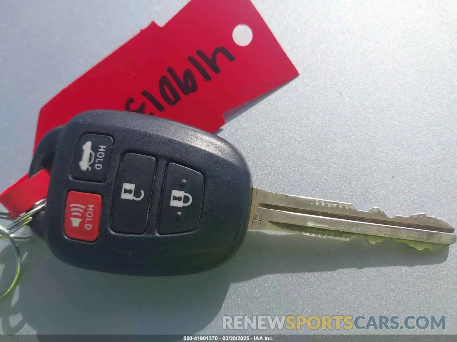11 fotografías del automóvil dañado 2T1BURHE2KC190975 TOYOTA COROLLA 2019