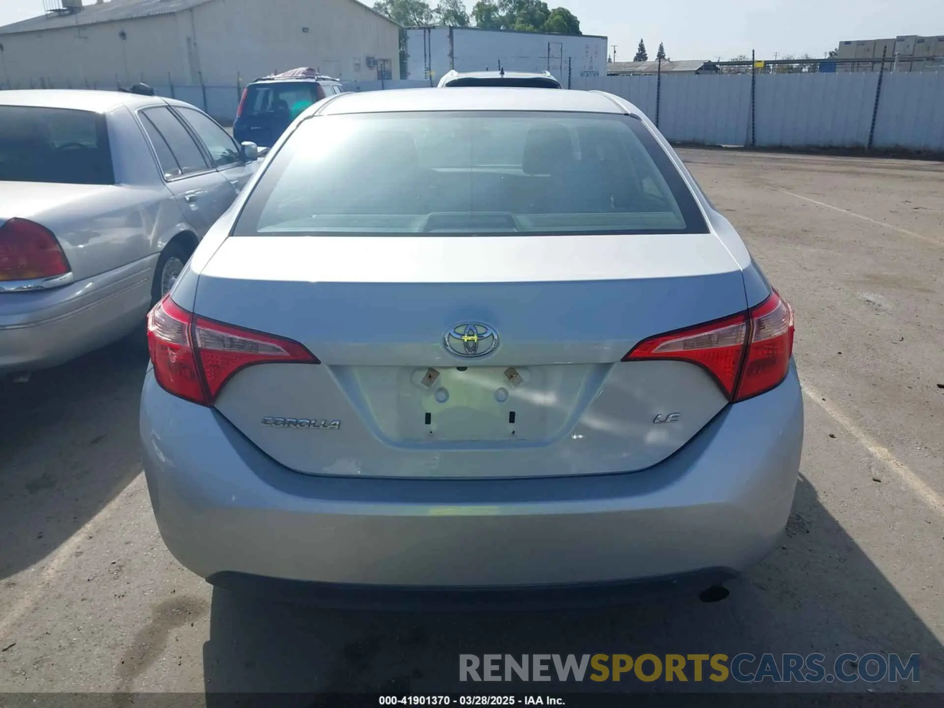 17 fotografías del automóvil dañado 2T1BURHE2KC190975 TOYOTA COROLLA 2019