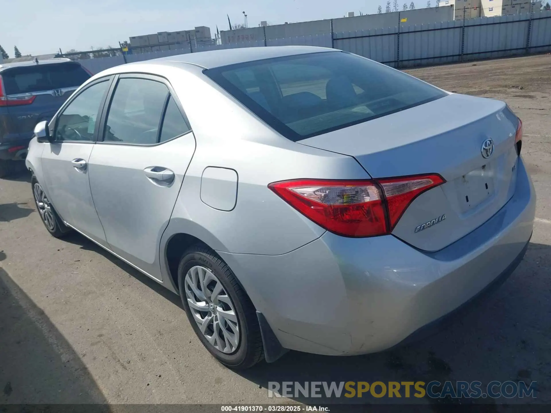 3 fotografías del automóvil dañado 2T1BURHE2KC190975 TOYOTA COROLLA 2019
