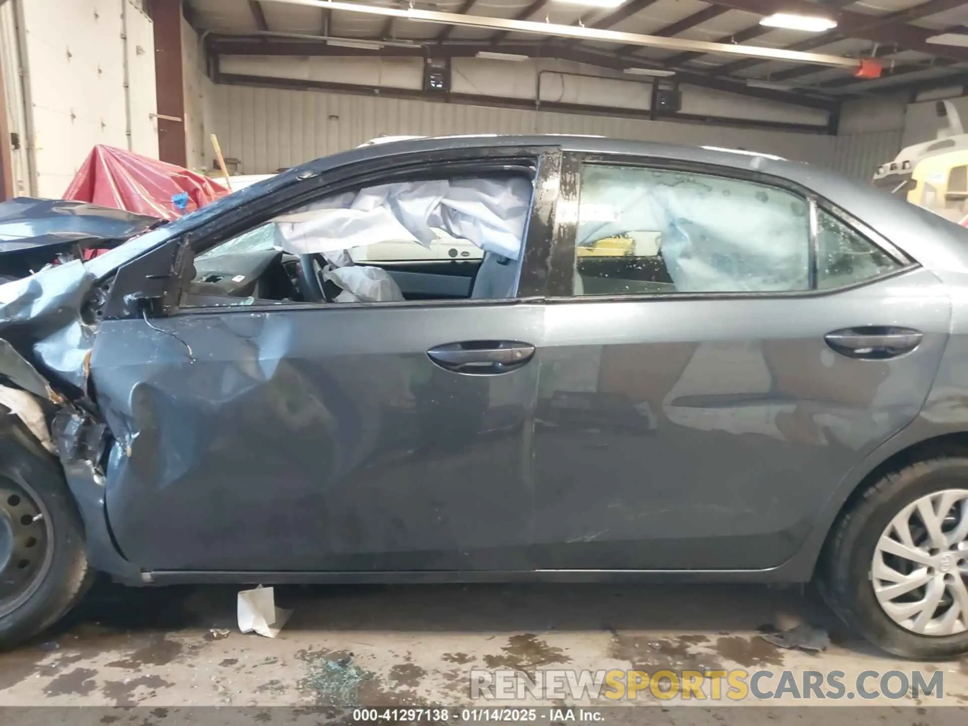 15 fotografías del automóvil dañado 2T1BURHE2KC199384 TOYOTA COROLLA 2019