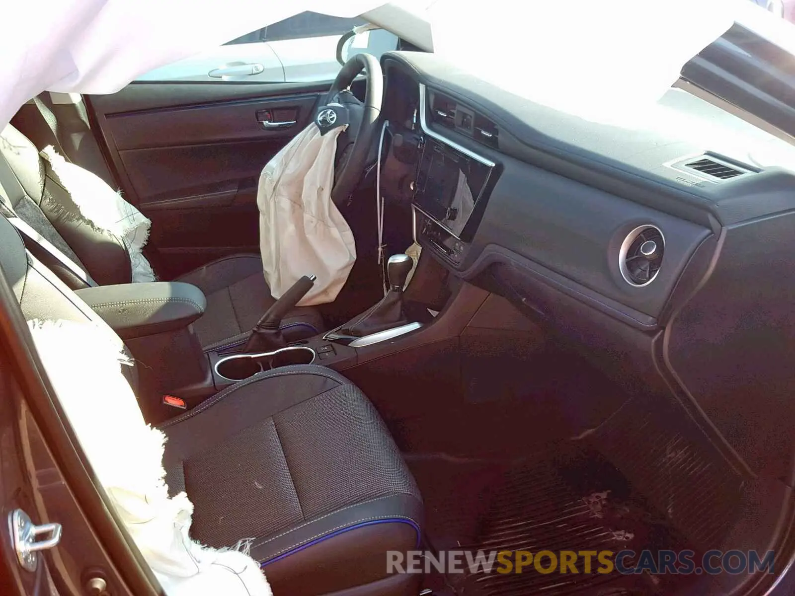 5 fotografías del automóvil dañado 2T1BURHE2KC201196 TOYOTA COROLLA 2019