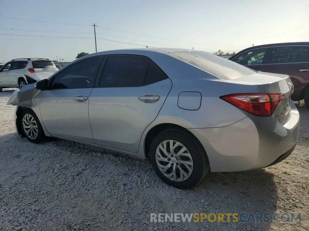 2 fotografías del automóvil dañado 2T1BURHE2KC202848 TOYOTA COROLLA 2019