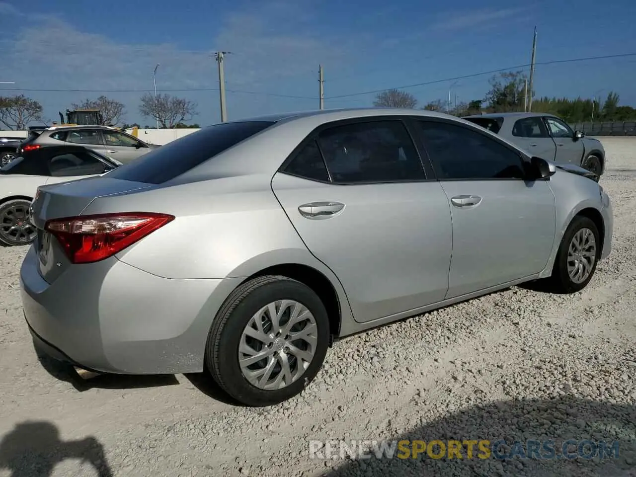 3 fotografías del automóvil dañado 2T1BURHE2KC202848 TOYOTA COROLLA 2019