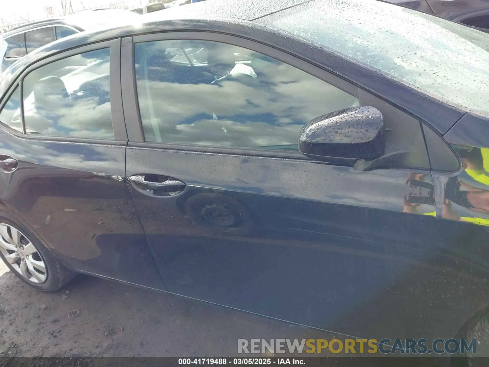 14 fotografías del automóvil dañado 2T1BURHE2KC202994 TOYOTA COROLLA 2019