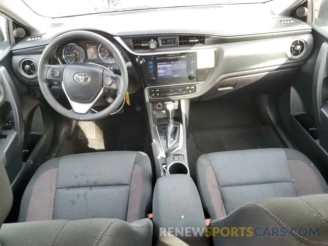 8 fotografías del automóvil dañado 2T1BURHE2KC203496 TOYOTA COROLLA 2019