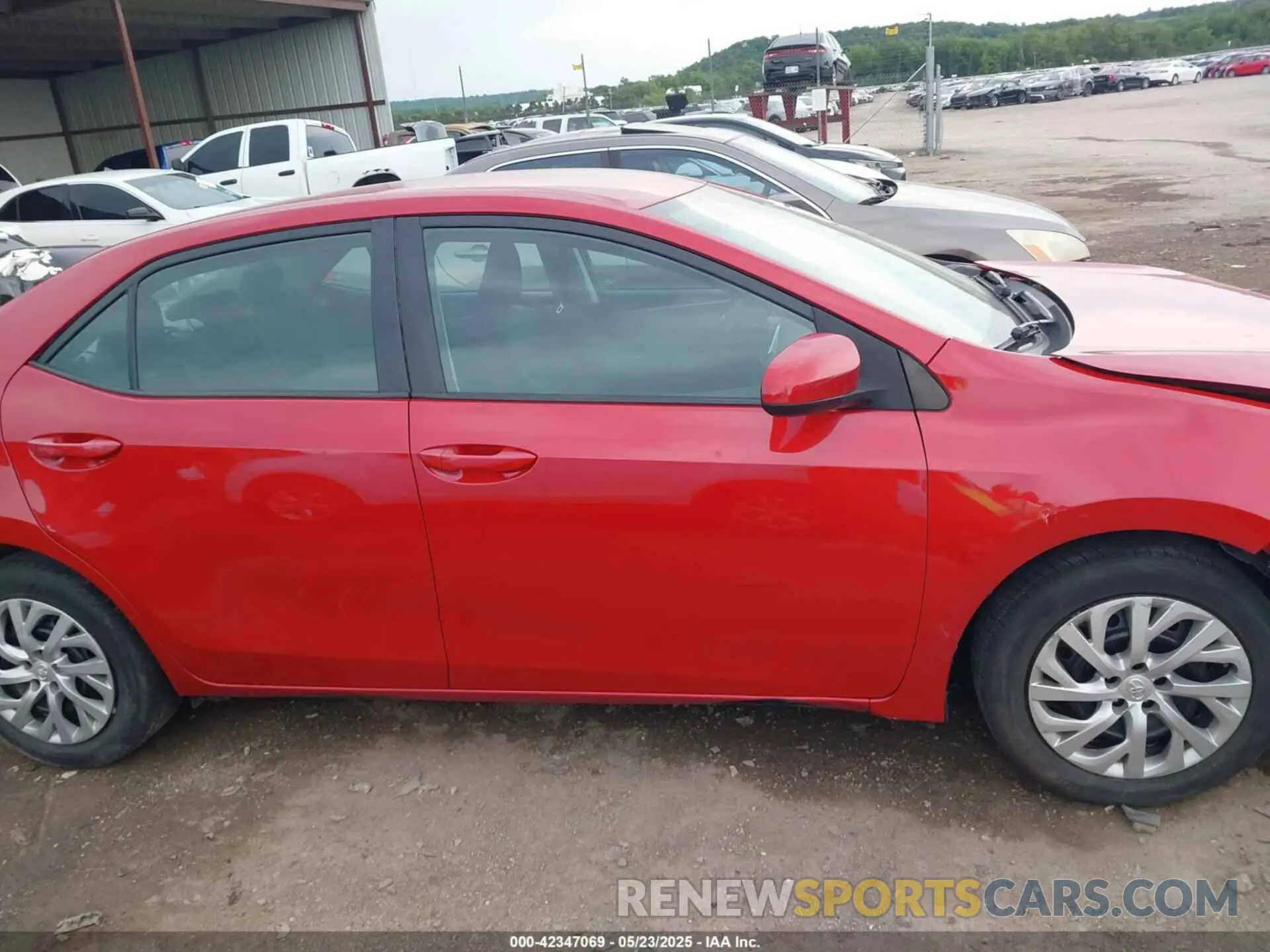 14 fotografías del automóvil dañado 2T1BURHE2KC236174 TOYOTA COROLLA 2019