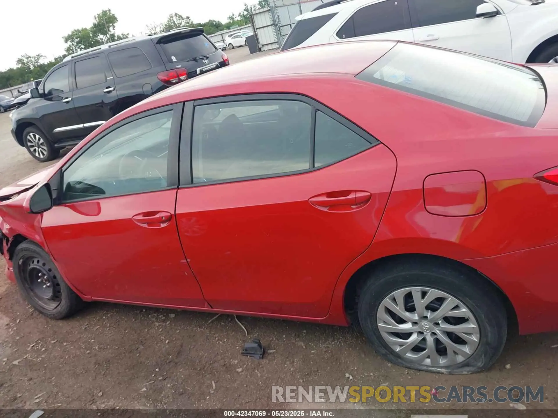 15 fotografías del automóvil dañado 2T1BURHE2KC236174 TOYOTA COROLLA 2019