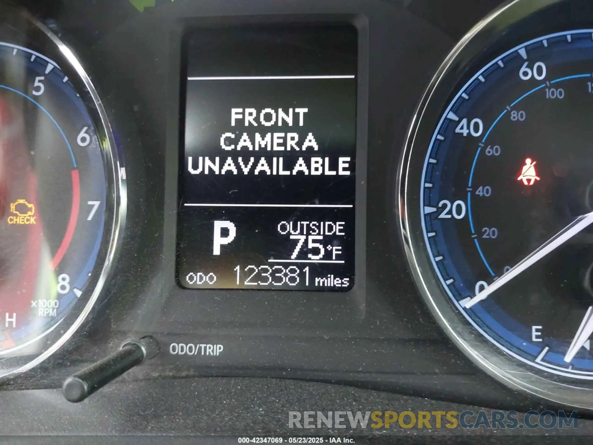 16 fotografías del automóvil dañado 2T1BURHE2KC236174 TOYOTA COROLLA 2019