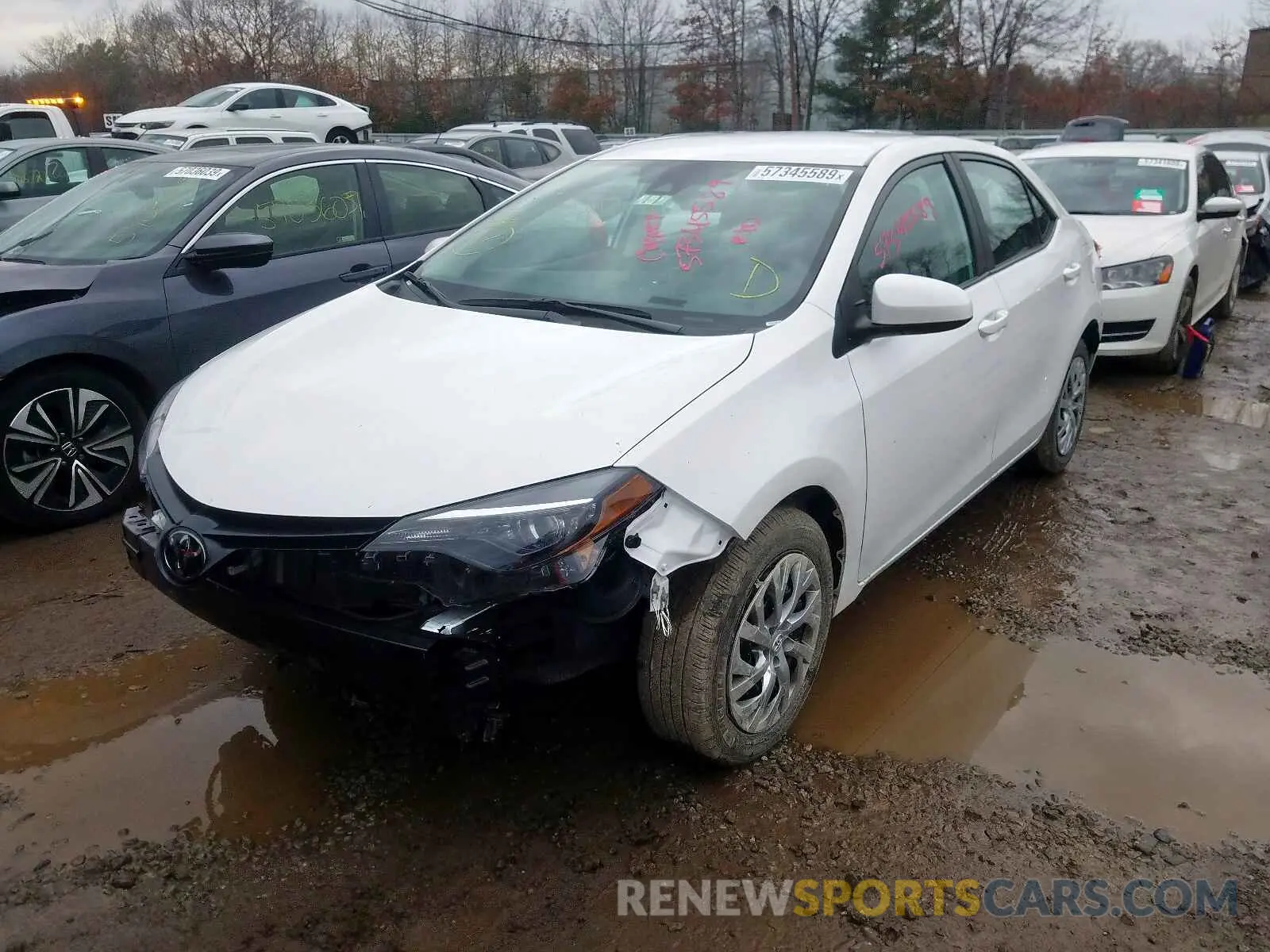 2 fotografías del automóvil dañado 2T1BURHE2KC240791 TOYOTA COROLLA 2019