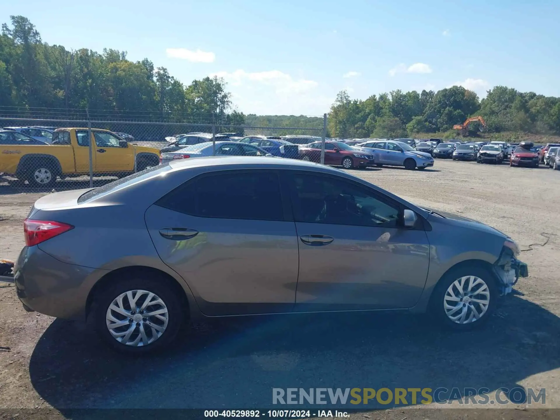 14 fotografías del automóvil dañado 2T1BURHE2KC241858 TOYOTA COROLLA 2019