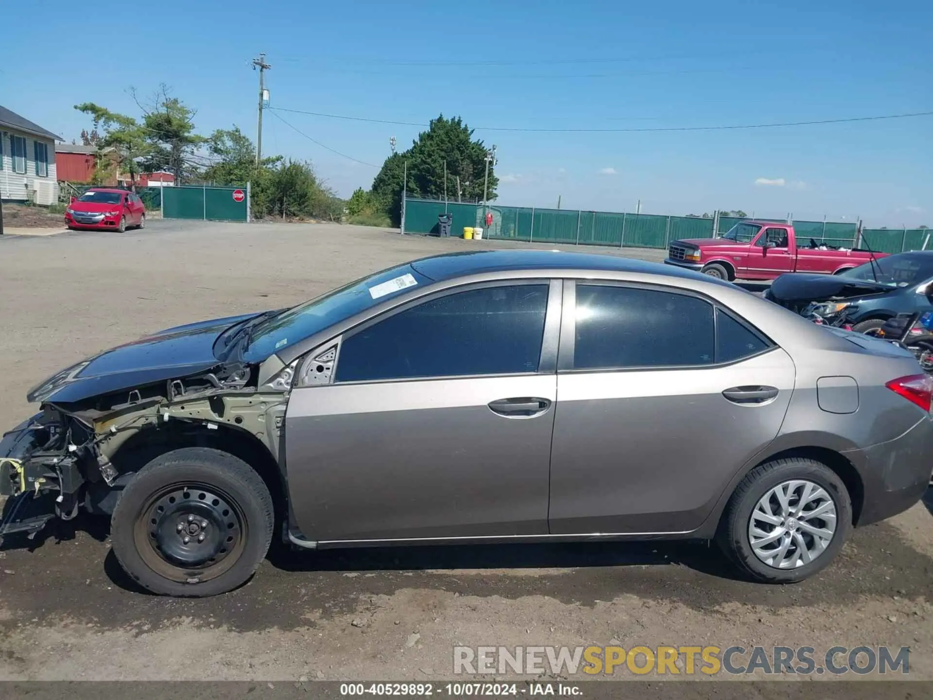 15 fotografías del automóvil dañado 2T1BURHE2KC241858 TOYOTA COROLLA 2019
