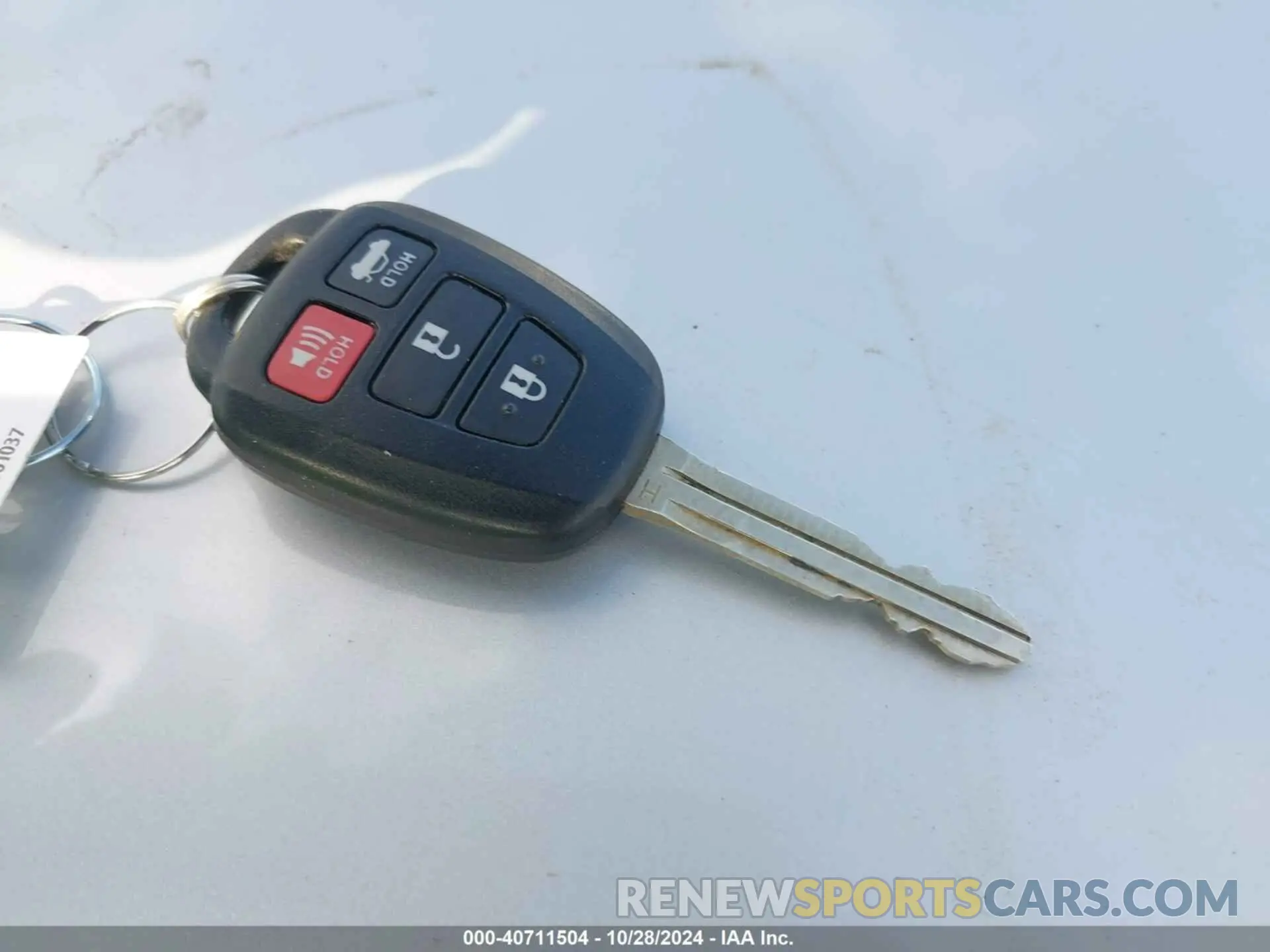 11 fotografías del automóvil dañado 2T1BURHE3KC136228 TOYOTA COROLLA 2019