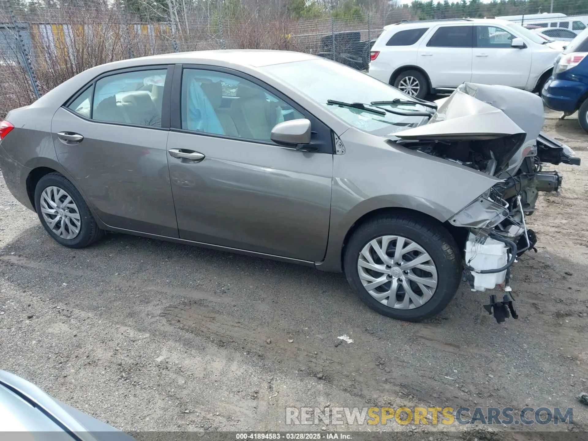 13 fotografías del automóvil dañado 2T1BURHE3KC136925 TOYOTA COROLLA 2019