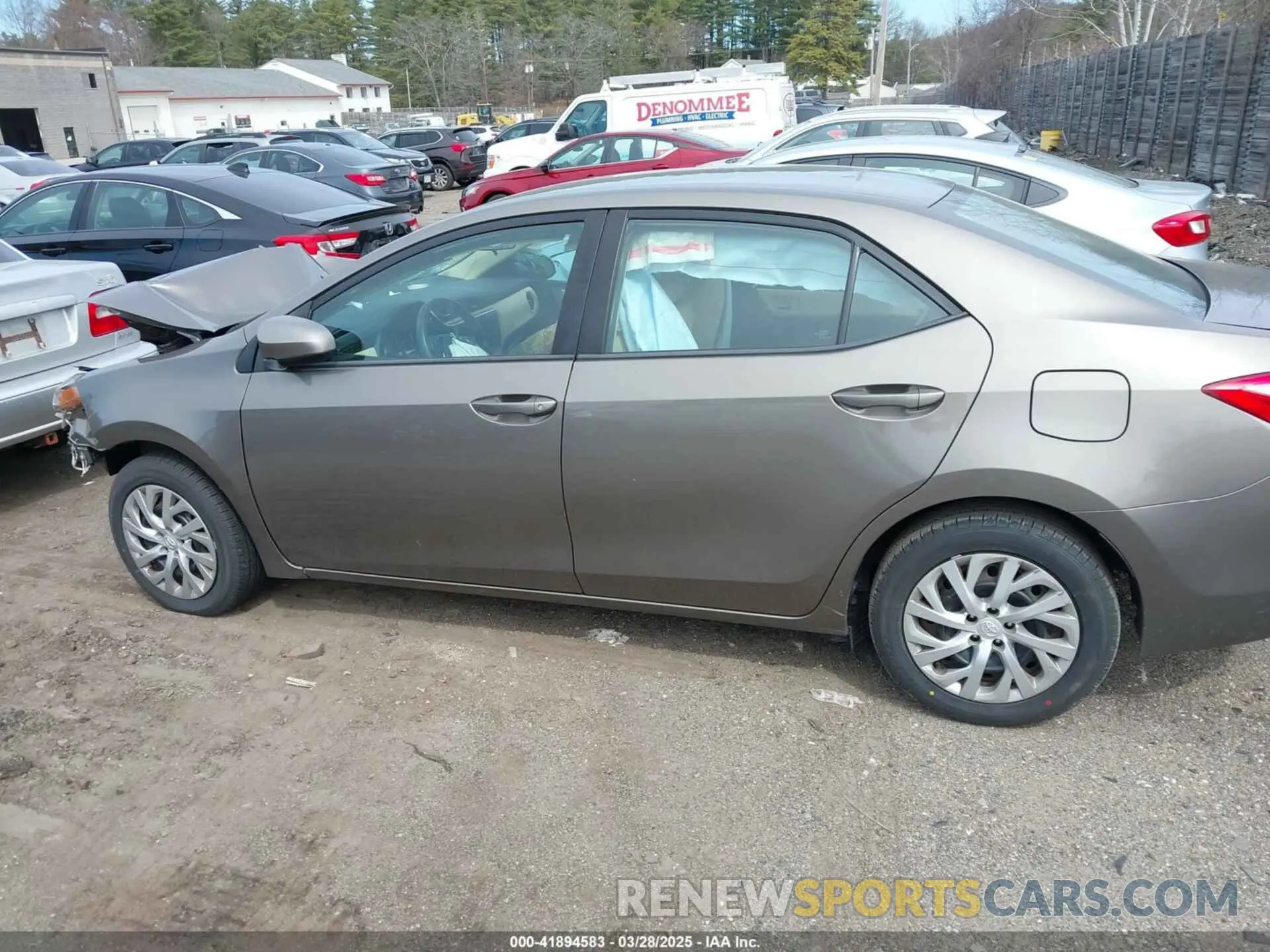 14 fotografías del automóvil dañado 2T1BURHE3KC136925 TOYOTA COROLLA 2019