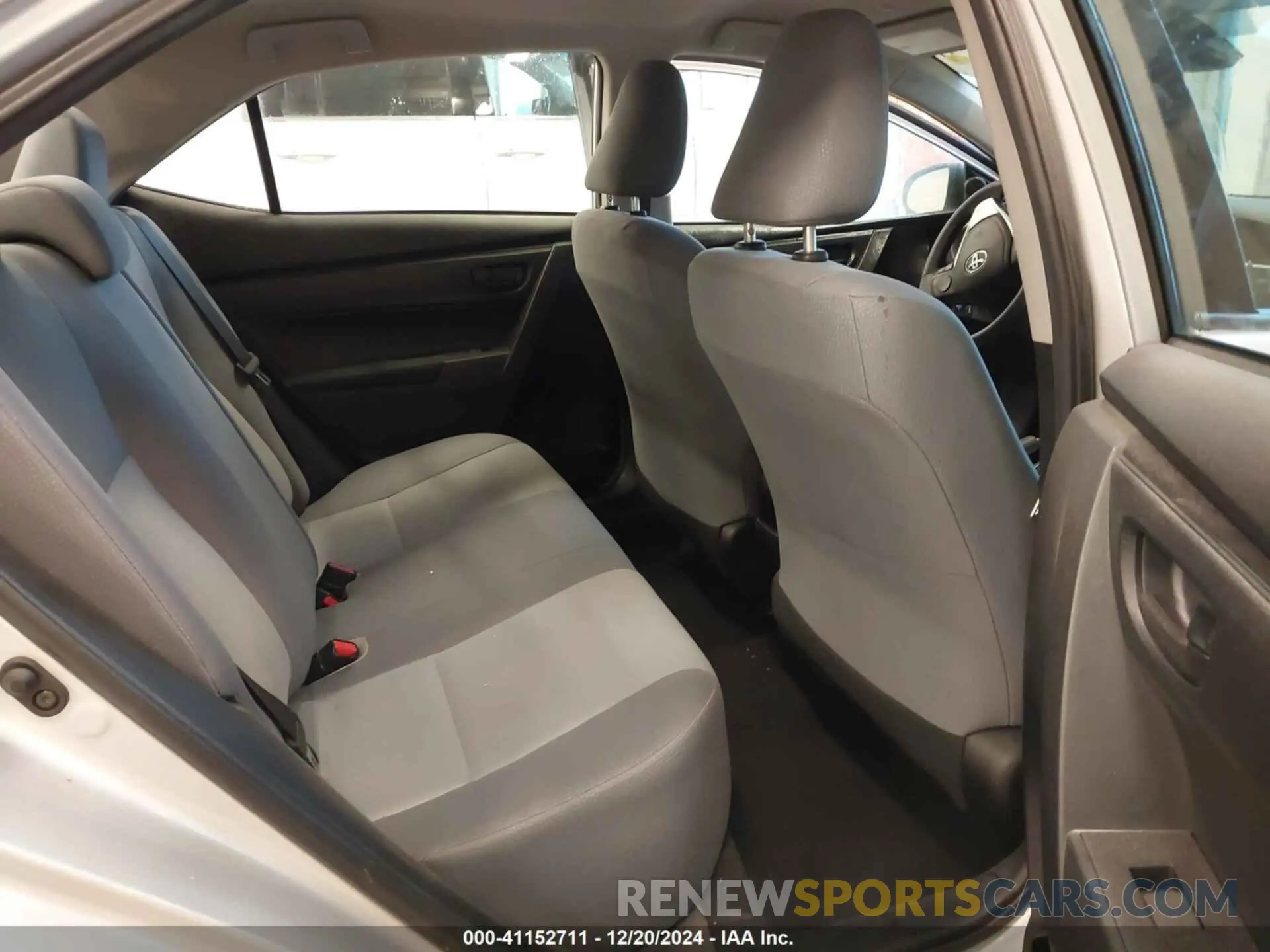 8 fotografías del automóvil dañado 2T1BURHE3KC142675 TOYOTA COROLLA 2019