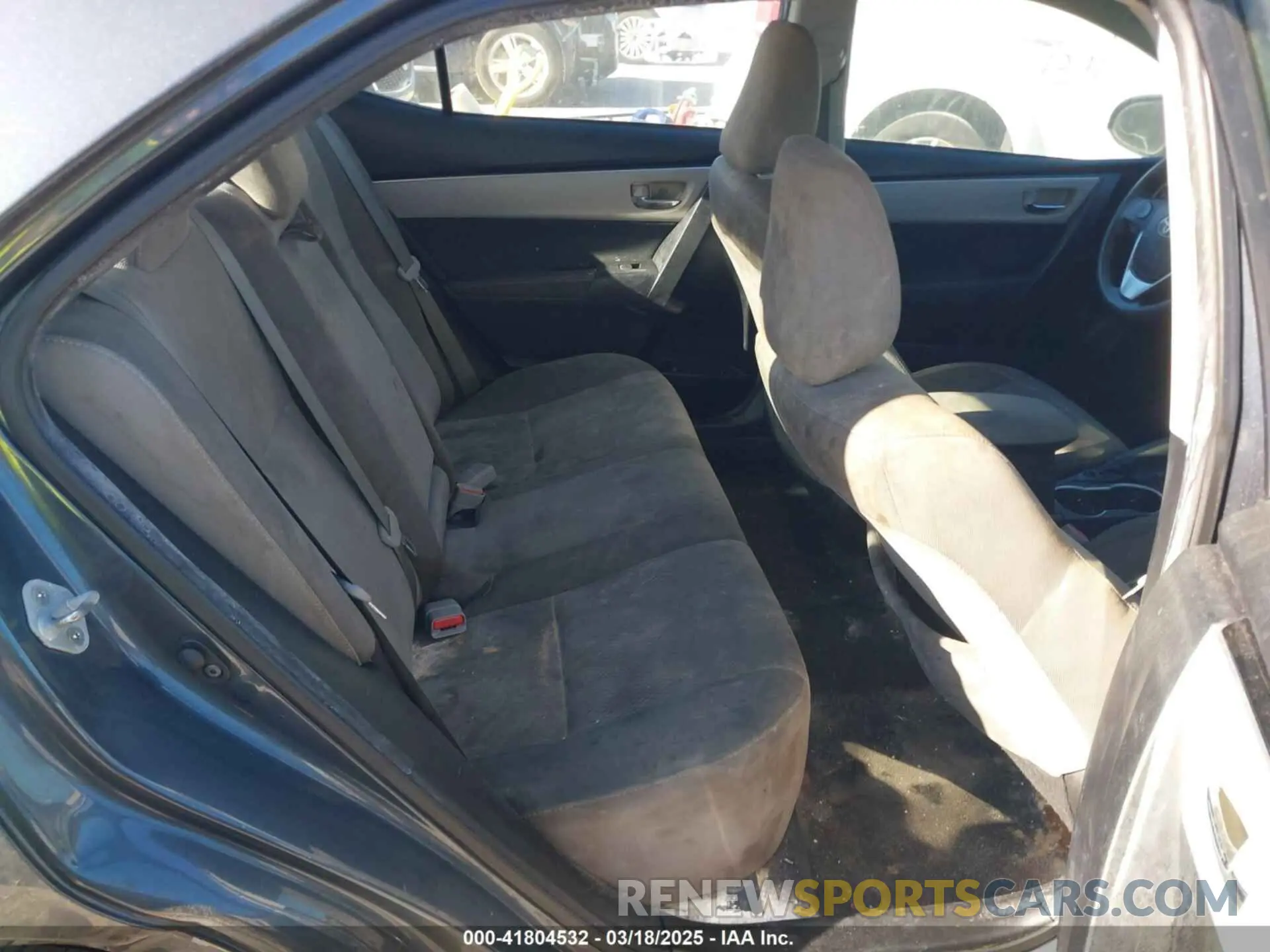8 fotografías del automóvil dañado 2T1BURHE3KC152591 TOYOTA COROLLA 2019