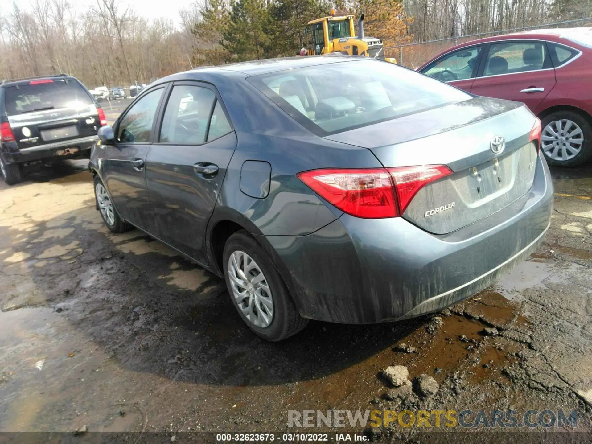 3 fotografías del automóvil dañado 2T1BURHE3KC172565 TOYOTA COROLLA 2019