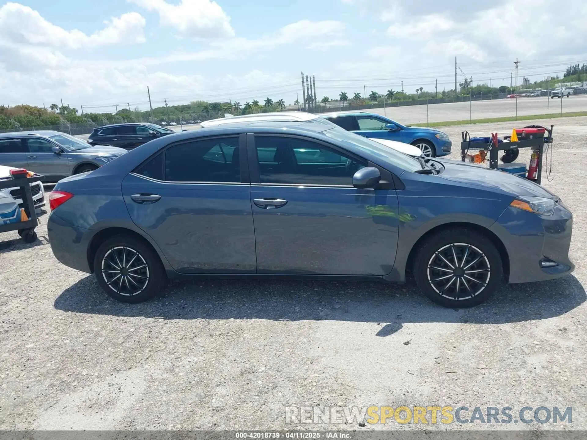 13 fotografías del automóvil dañado 2T1BURHE3KC176048 TOYOTA COROLLA 2019
