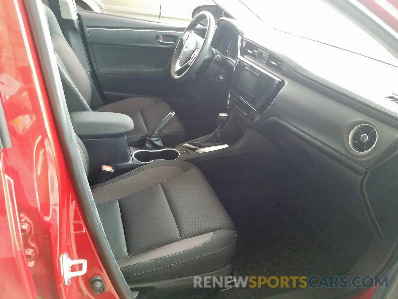 5 fotografías del automóvil dañado 2T1BURHE3KC236264 TOYOTA COROLLA 2019