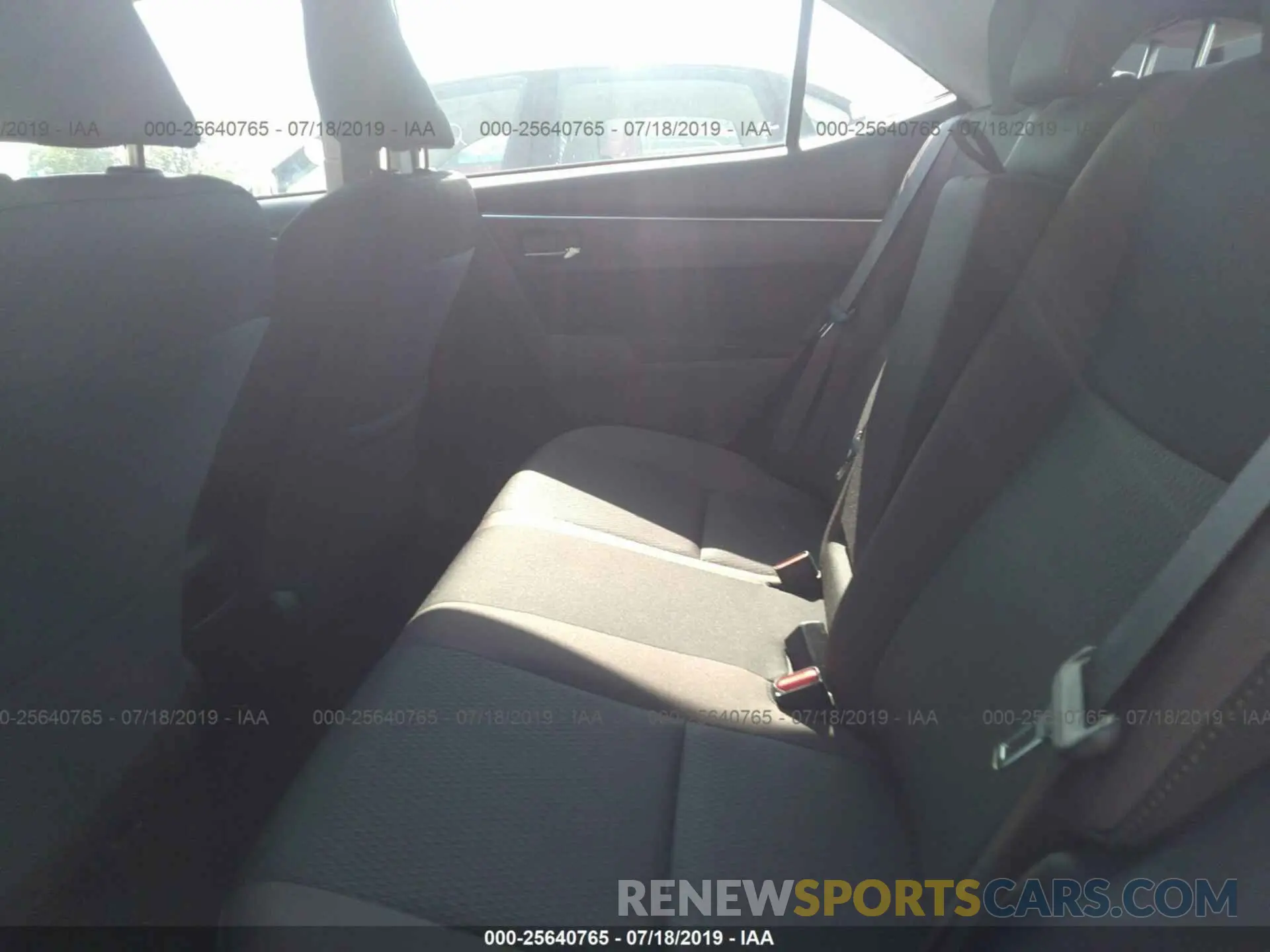 8 fotografías del automóvil dañado 2T1BURHE3KC239424 TOYOTA COROLLA 2019