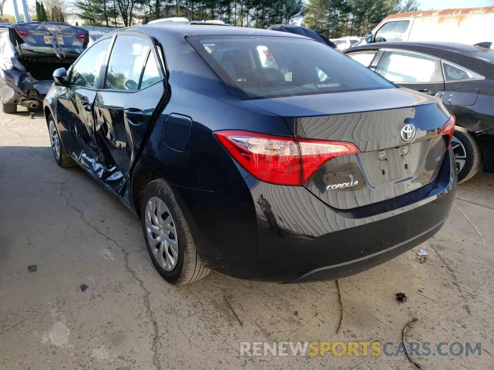 10 fotografías del automóvil dañado 2T1BURHE3KC240802 TOYOTA COROLLA 2019