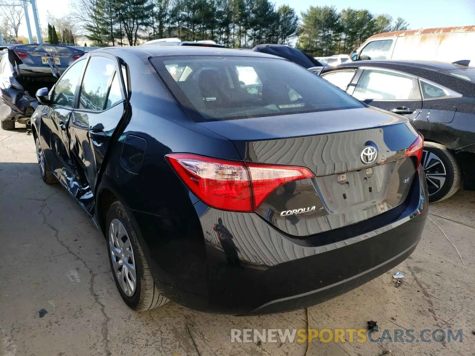 3 fotografías del automóvil dañado 2T1BURHE3KC240802 TOYOTA COROLLA 2019