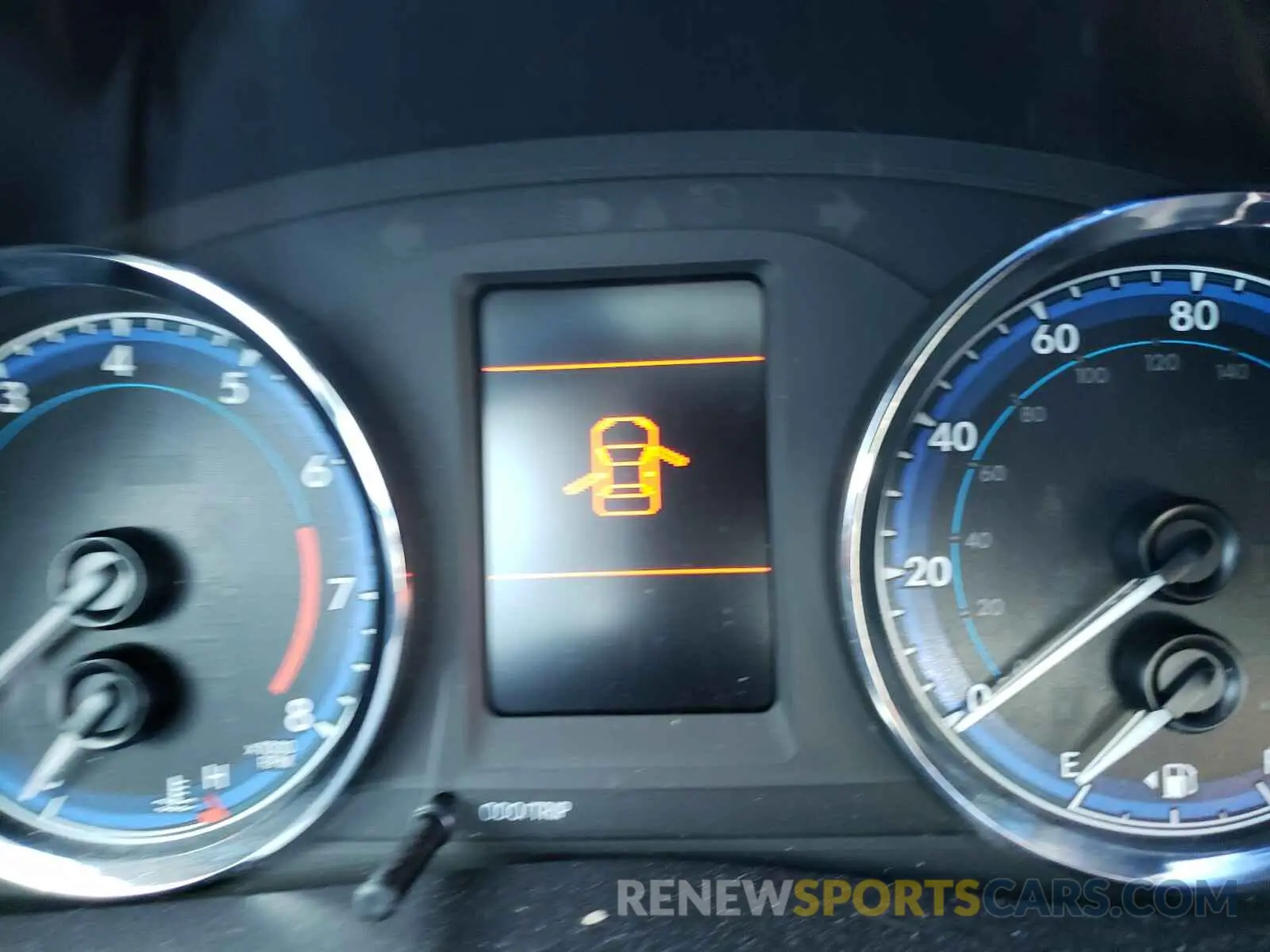 8 fotografías del automóvil dañado 2T1BURHE3KC240802 TOYOTA COROLLA 2019