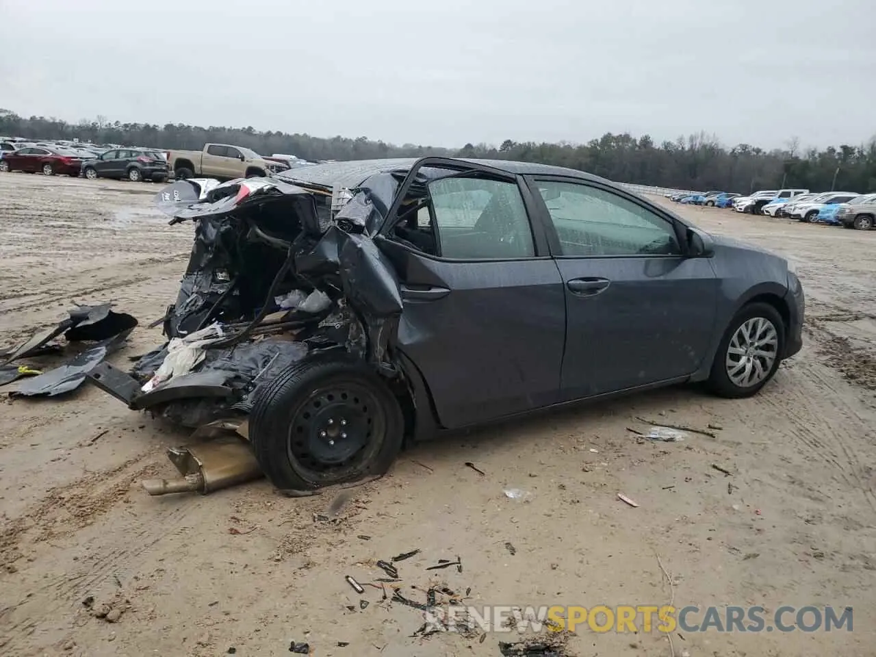 3 fotografías del automóvil dañado 2T1BURHE3KC241061 TOYOTA COROLLA 2019