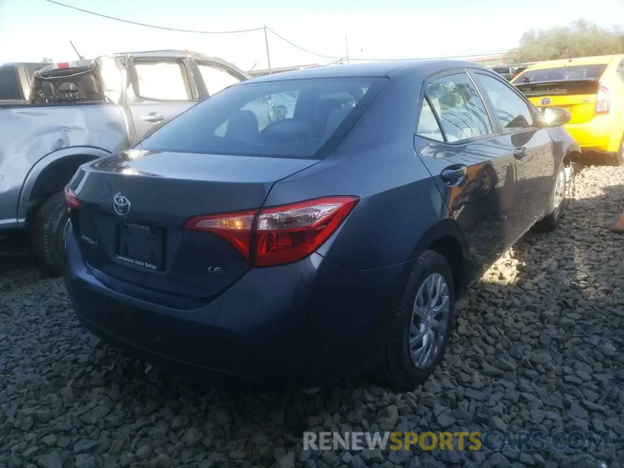 4 fotografías del automóvil dañado 2T1BURHE4KC130244 TOYOTA COROLLA 2019