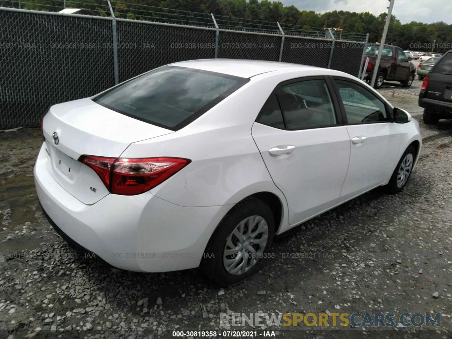 4 fotografías del automóvil dañado 2T1BURHE4KC137565 TOYOTA COROLLA 2019