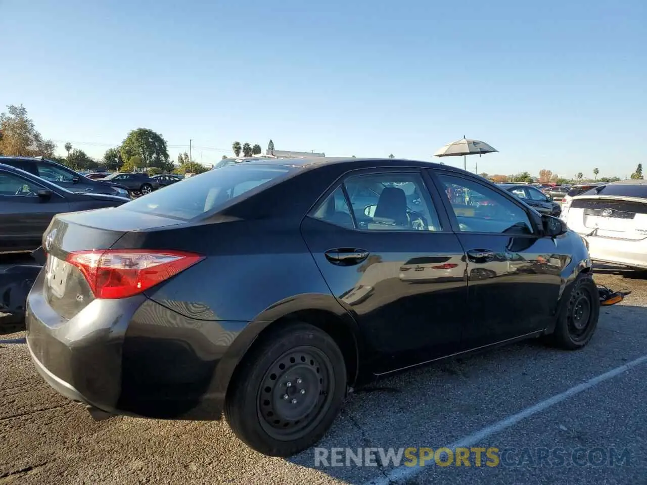 3 fotografías del automóvil dañado 2T1BURHE4KC138554 TOYOTA COROLLA 2019
