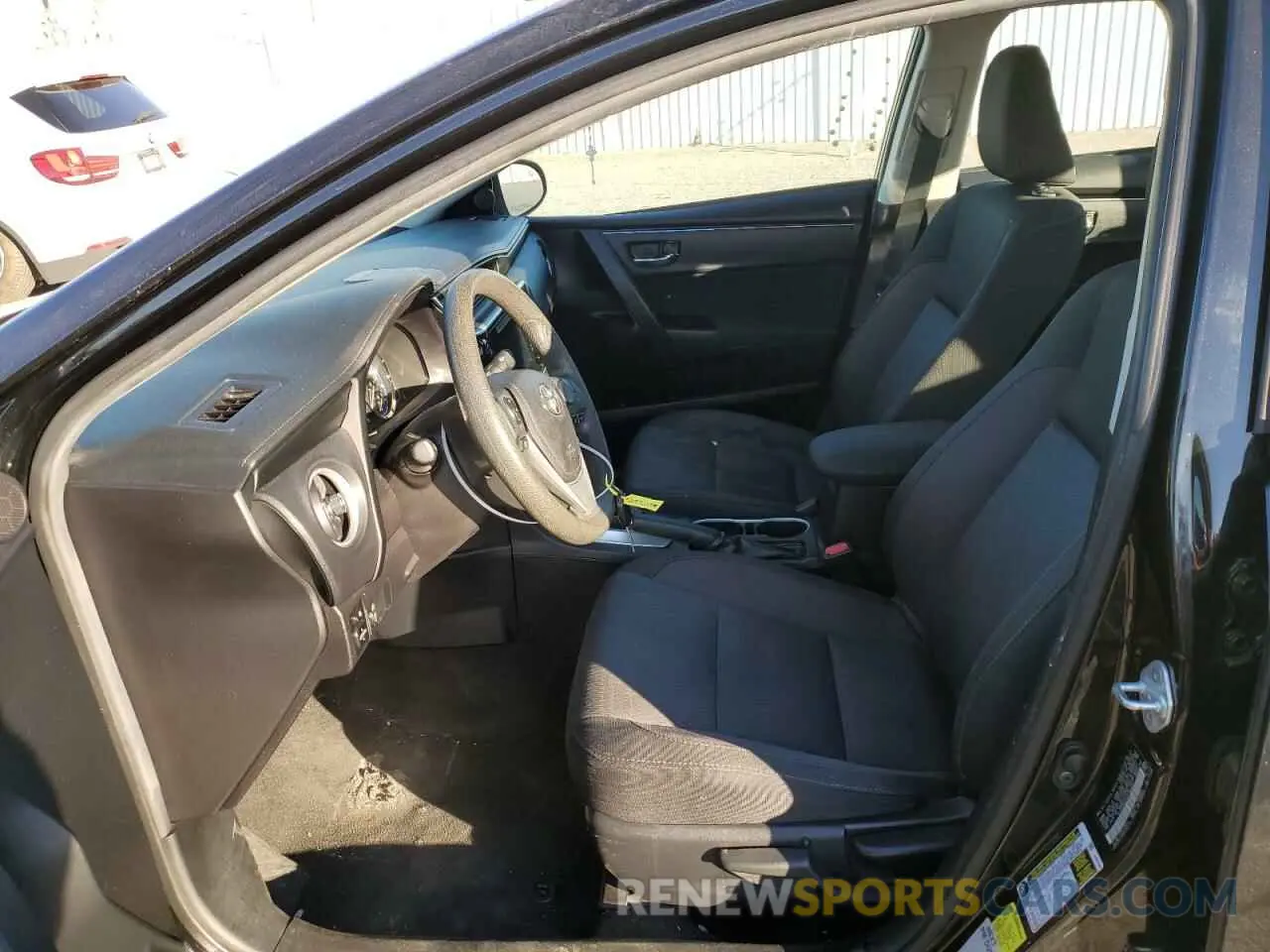 7 fotografías del automóvil dañado 2T1BURHE4KC138554 TOYOTA COROLLA 2019