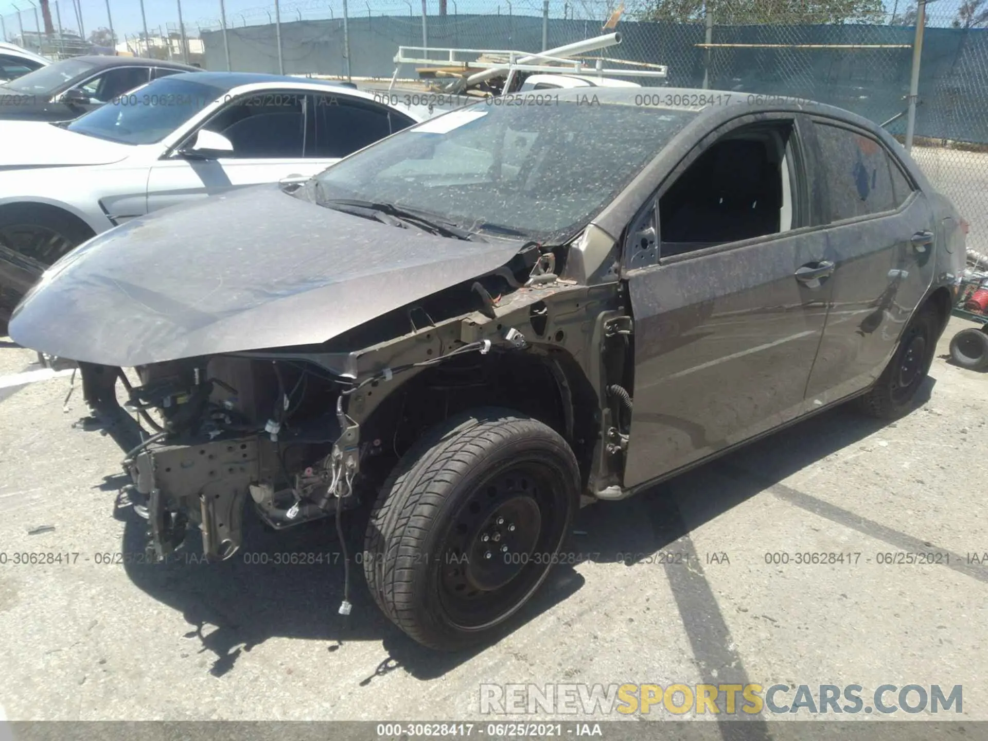 2 fotografías del automóvil dañado 2T1BURHE4KC143429 TOYOTA COROLLA 2019